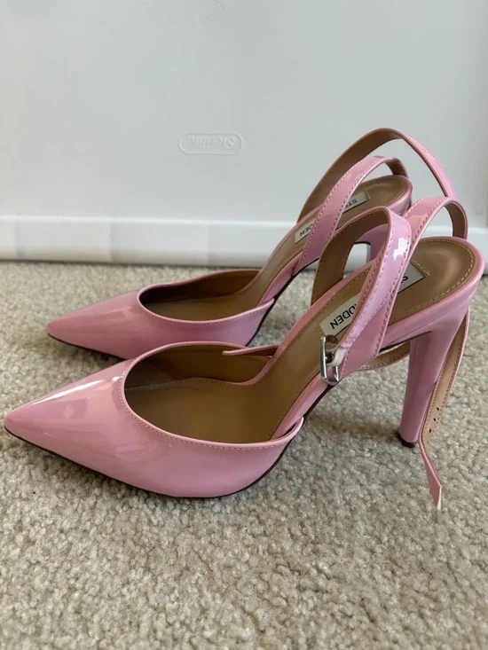 Steve Madden Pink Patent Pointed Toe Slingback Pumps - Picture 4 of 5